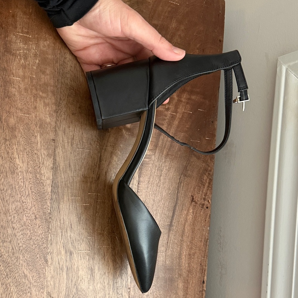 Aldo Elegant Black Heels - Picture 4 of 7